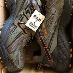 Men’s New Balance size 9 D